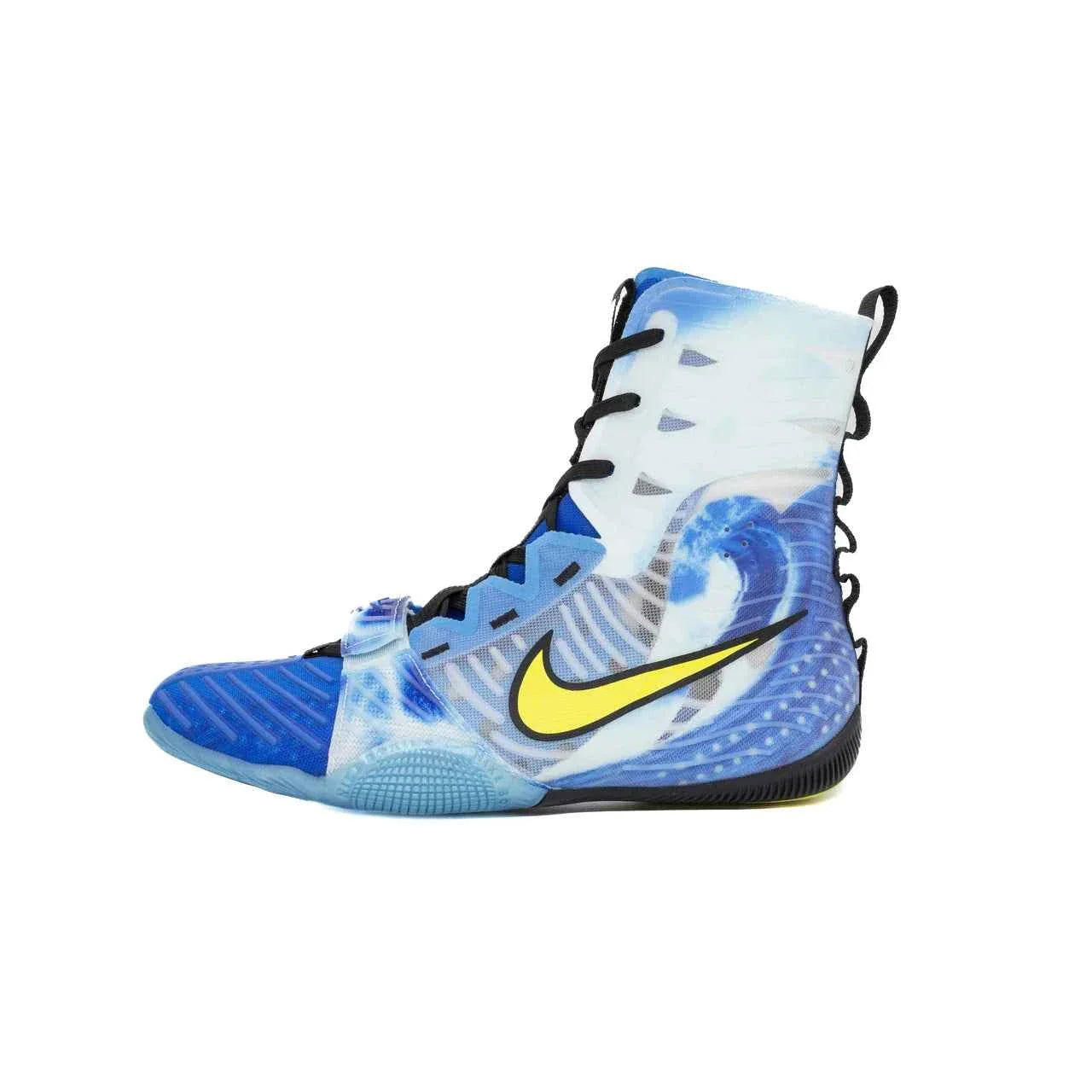 Nike Hyperko 2 professional boxing shoes in blue and white with yellow Nike Swoosh and midfoot strap.