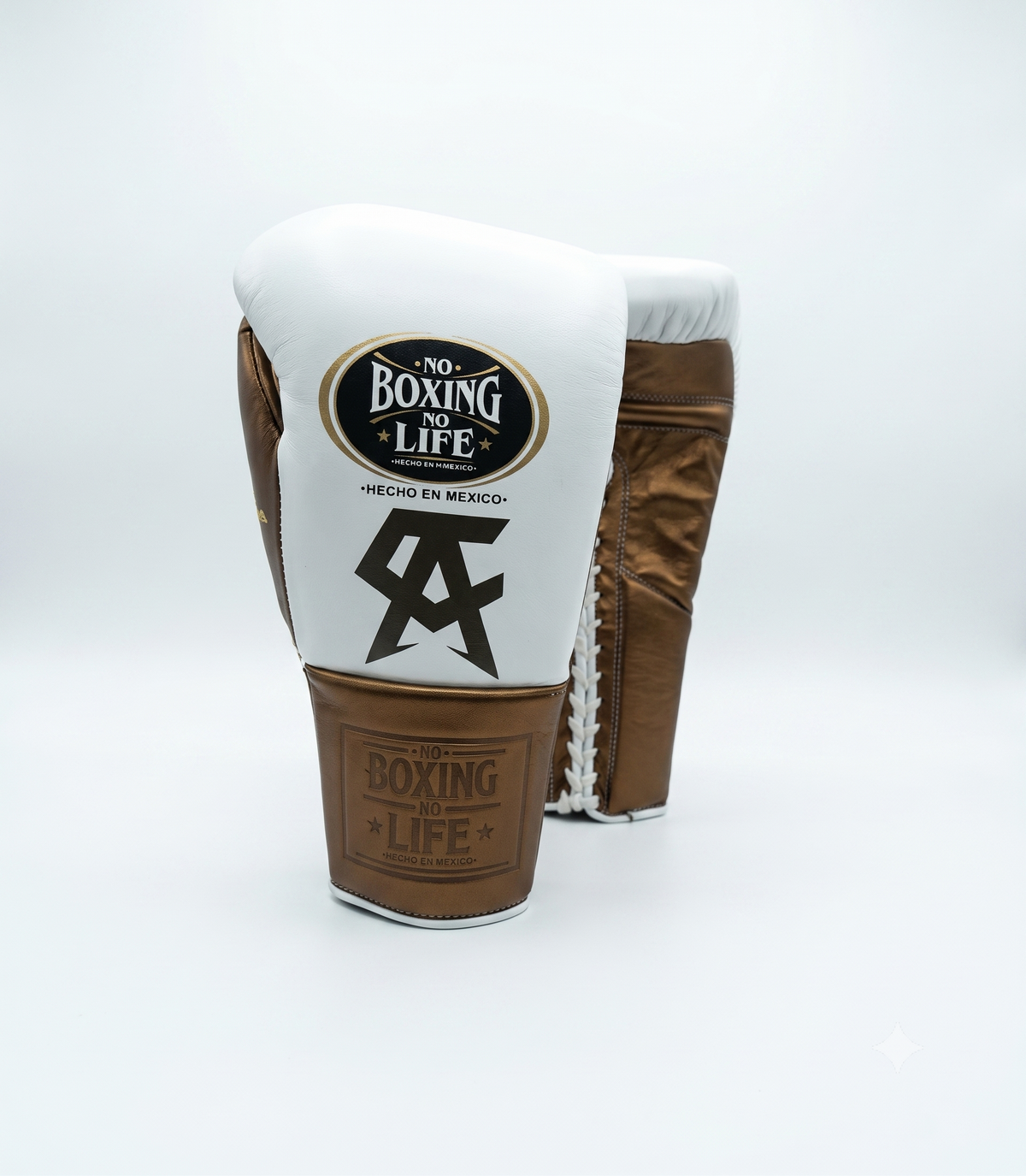 No Boxing No Life White/Brown professional training boxing gloves with Hecho en Mexico branding
